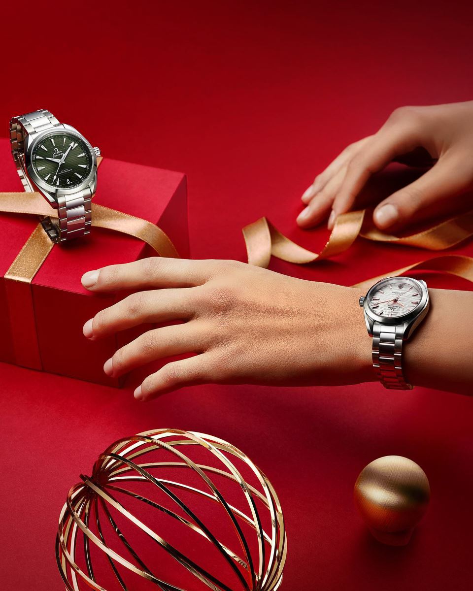 HAPPY SEASON’S GREETINGS WITH LUXURY SHOPPING XMAS & NEW YEAR 2024